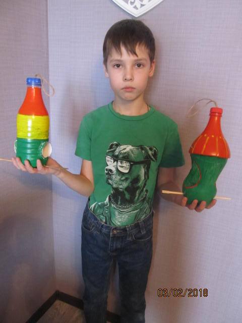 Амир Наврузбаев: Кормушки из пластиковых бутылок