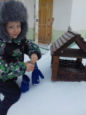 Эрик Аббясов: Кормушка для зимних гостей